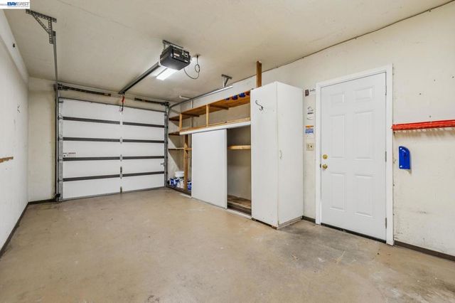 5624 Greenridge Rd, Castro Valley, CA 94552