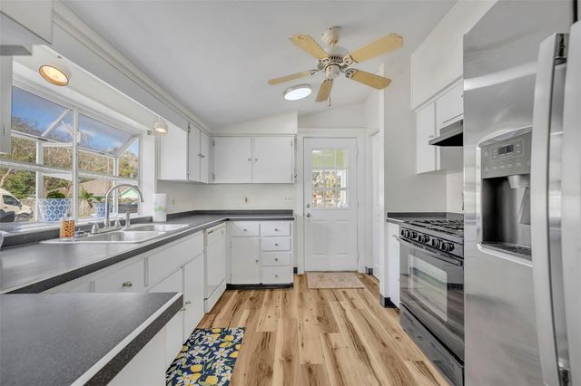 2101 E WARM SPRINGS AVENUE, Coleman, FL 33521