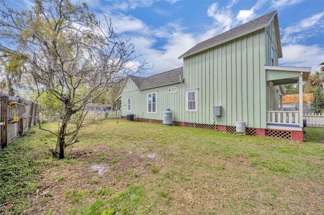 2101 E WARM SPRINGS AVENUE, Coleman, FL 33521