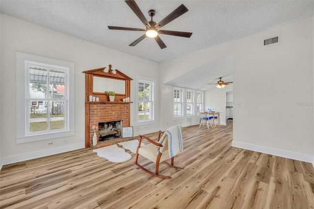 2101 E WARM SPRINGS AVENUE, Coleman, FL 33521