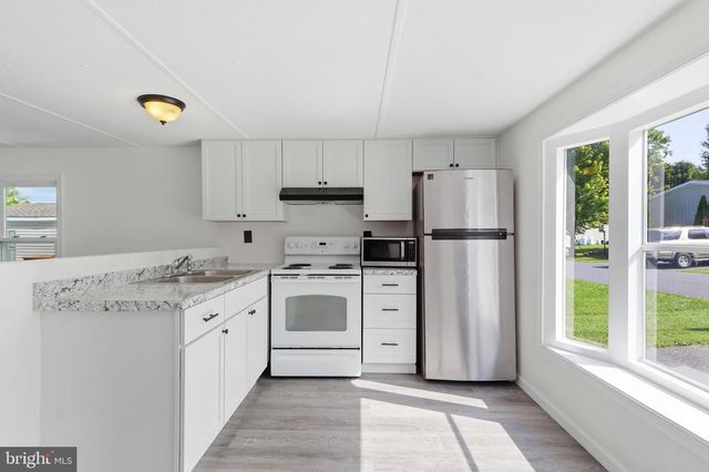 40 WALMAR MNR, Dillsburg, PA 17019