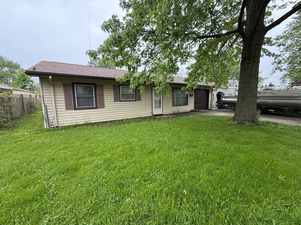 Image 2 of property listing at 141 S Oakdale Avenue, Kankakee, IL 60901