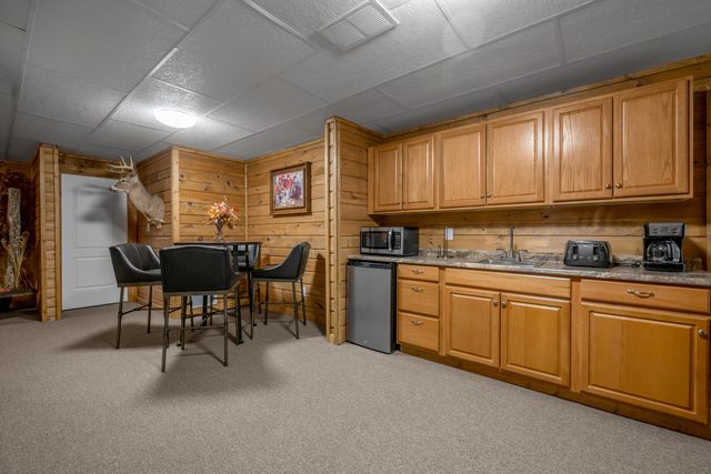 1208 White Oak Road, Stamping Ground, KY 40379