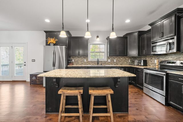 3148 Timberdale Dr, Clarksville, TN 37042