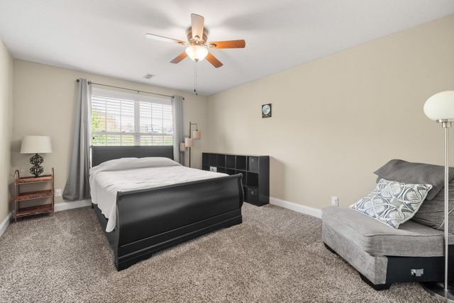 3148 Timberdale Dr, Clarksville, TN 37042