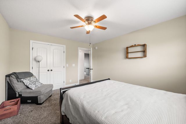 3148 Timberdale Dr, Clarksville, TN 37042