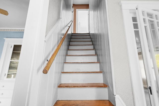 70 Rounds St, New Bedford, MA 02740