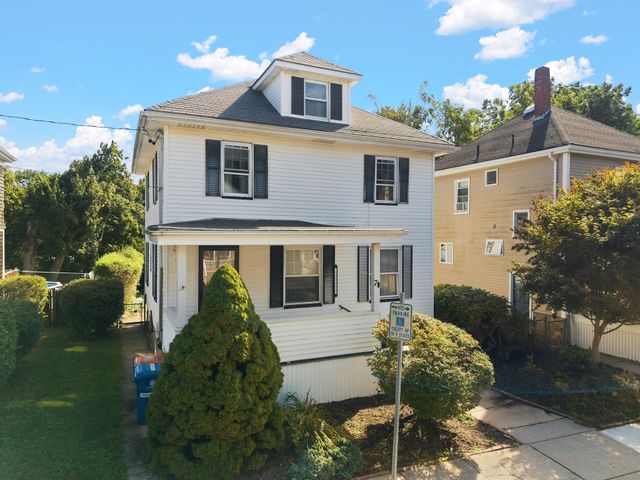 70 Rounds St, New Bedford, MA 02740