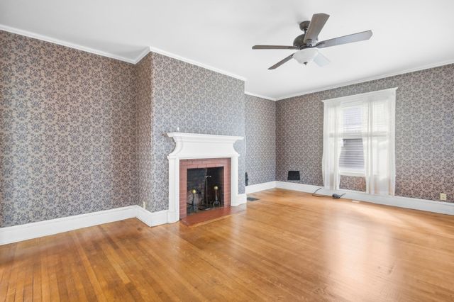 70 Rounds St, New Bedford, MA 02740