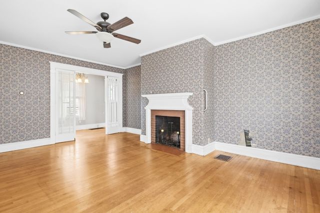 70 Rounds St, New Bedford, MA 02740
