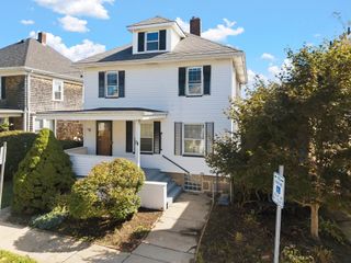 70 Rounds St, New Bedford, MA 02740