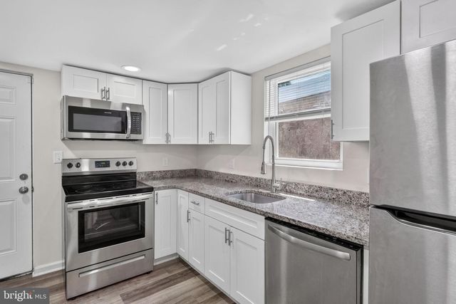 23 E 22ND ST, Wilmington, DE 19802