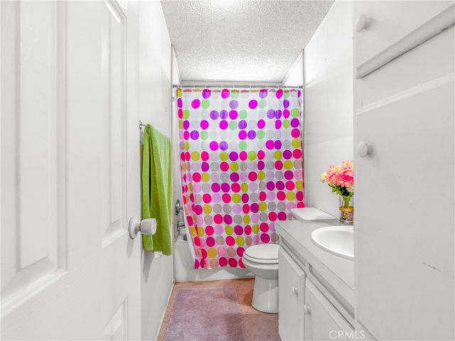 10164 White, Phelan, CA 92371