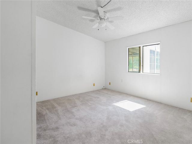 10164 White, Phelan, CA 92371