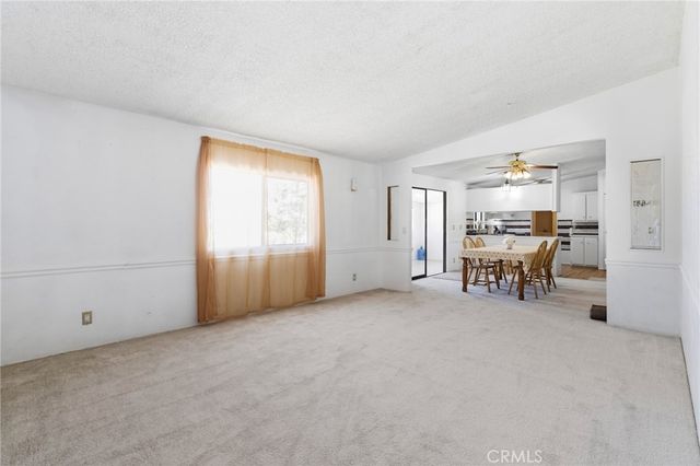 10164 White, Phelan, CA 92371