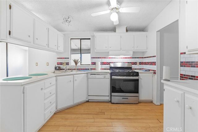 10164 White, Phelan, CA 92371