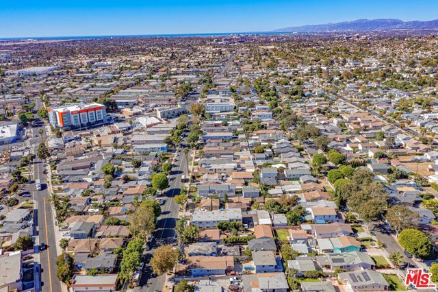 579 Hyde Park Place, Inglewood, CA 90302