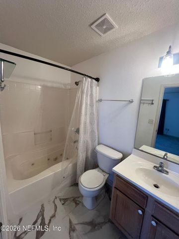 7110 NEWMAN LAKE Court, Jacksonville, FL 32222