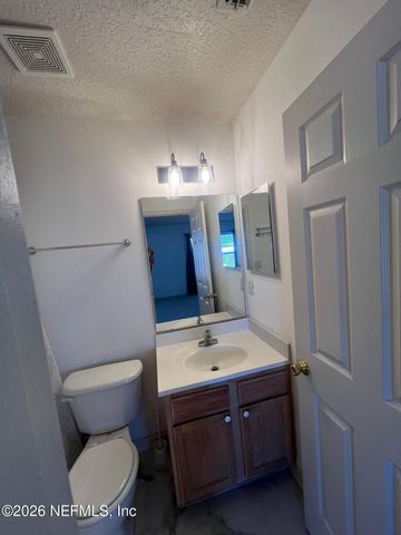 7110 NEWMAN LAKE Court, Jacksonville, FL 32222