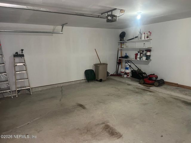 7110 NEWMAN LAKE Court, Jacksonville, FL 32222