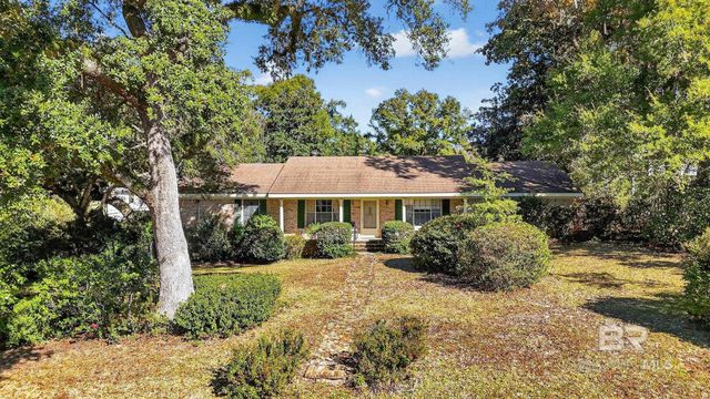 115 Pecan Avenue, Fairhope, AL 36532