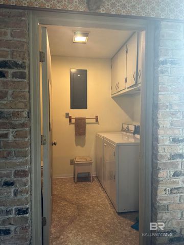 115 Pecan Avenue, Fairhope, AL 36532