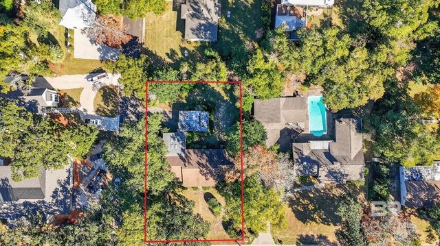 115 Pecan Avenue, Fairhope, AL 36532