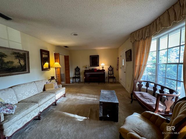 115 Pecan Avenue, Fairhope, AL 36532