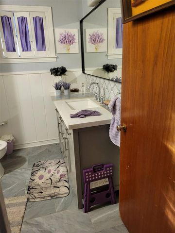 815 S College Avenue, Cleveland, TX 77327