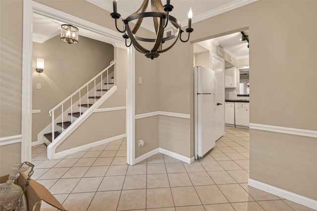 11550 Chimney Rock Road 330, Houston, TX 77035