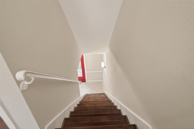 11550 Chimney Rock Road 330, Houston, TX 77035