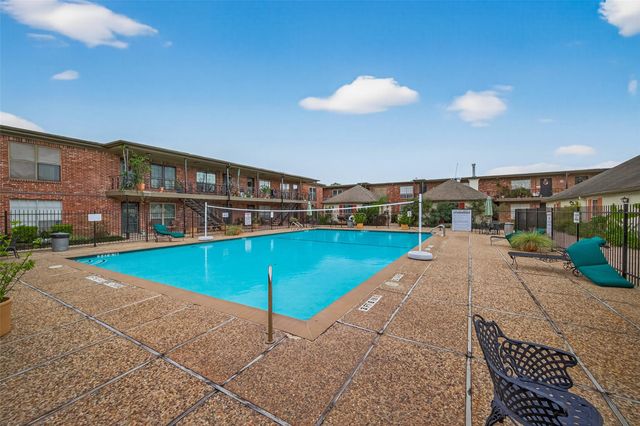 11550 Chimney Rock Road 330, Houston, TX 77035