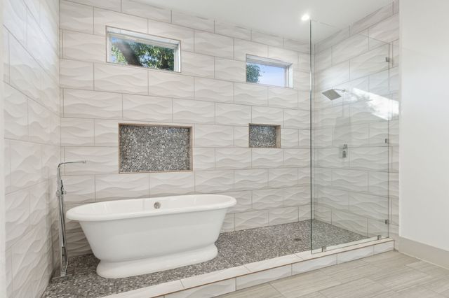 1018 S Waverly Drive, Dallas, TX 75208