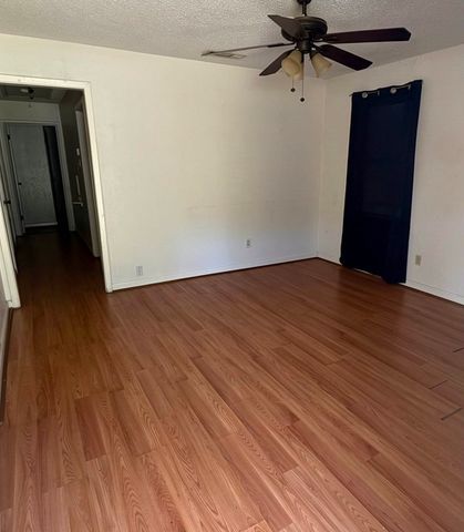 4228 Scottsdale Drive, Mesquite, TX 75150