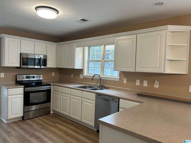 100 COALES BRANCH DRIVE, Pelham, AL 35124