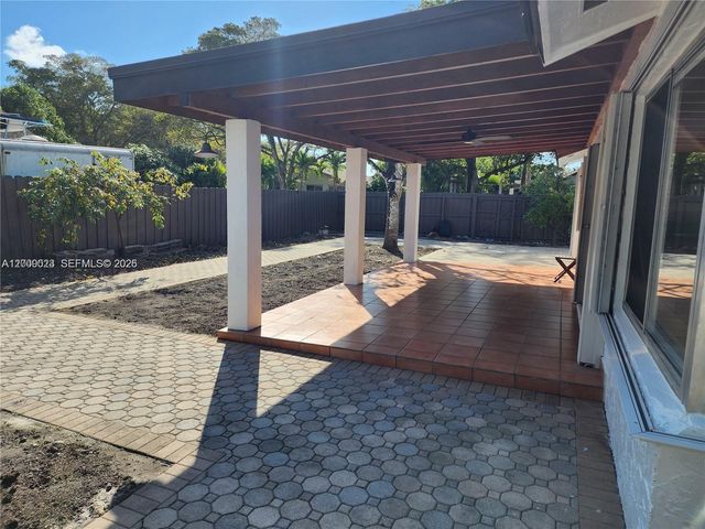 9825 SW 132nd Ct, Miami, FL 33186