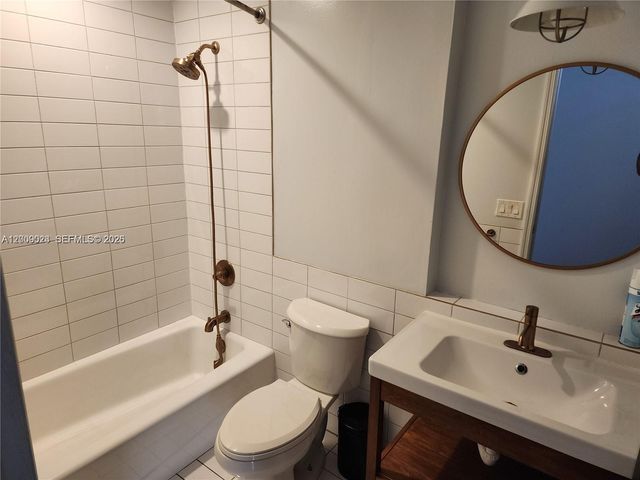 9825 SW 132nd Ct, Miami, FL 33186