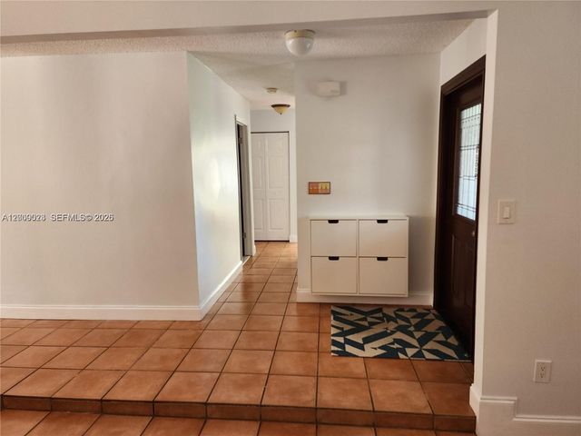 9825 SW 132nd Ct, Miami, FL 33186