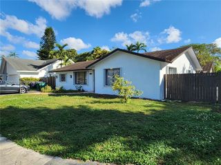 9825 SW 132nd Ct, Miami, FL 33186