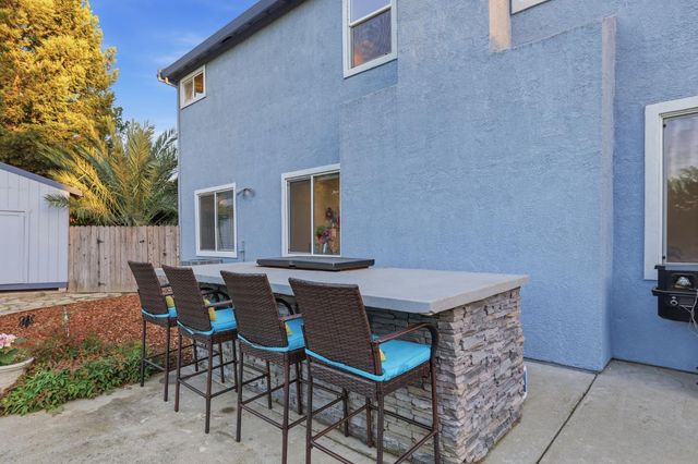 3249 Big Bear Dr, Roseville, CA 95747