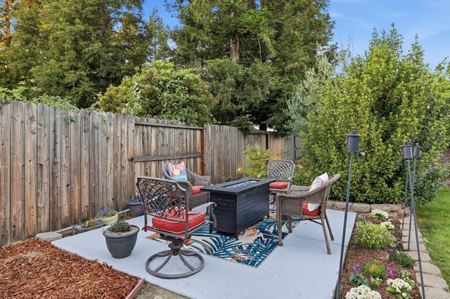 3249 Big Bear Dr, Roseville, CA 95747
