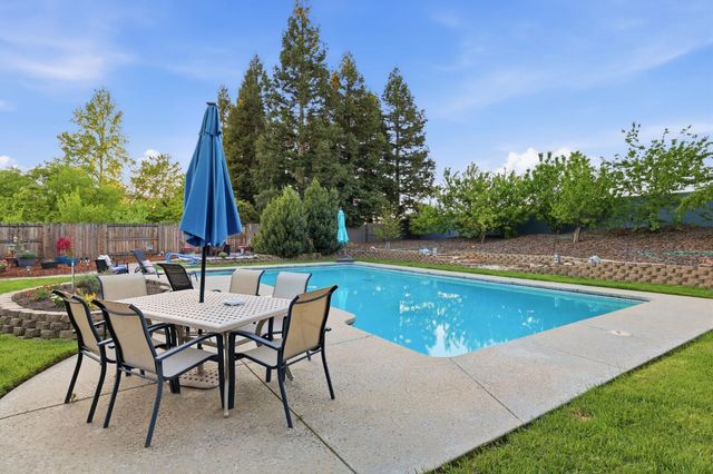 3249 Big Bear Dr, Roseville, CA 95747