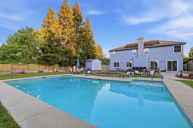 3249 Big Bear Dr, Roseville, CA 95747