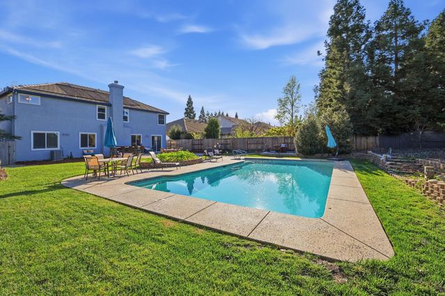 3249 Big Bear Dr, Roseville, CA 95747