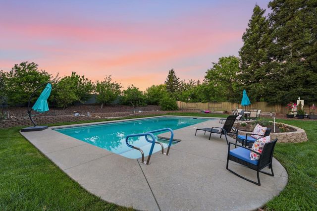 3249 Big Bear Dr, Roseville, CA 95747