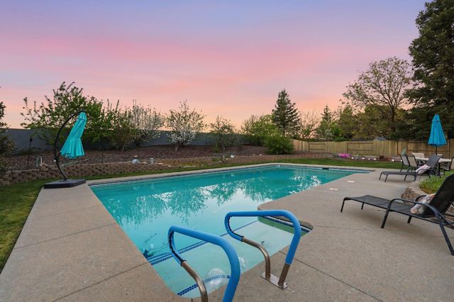 3249 Big Bear Dr, Roseville, CA 95747