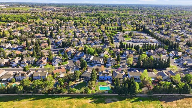 3249 Big Bear Dr, Roseville, CA 95747