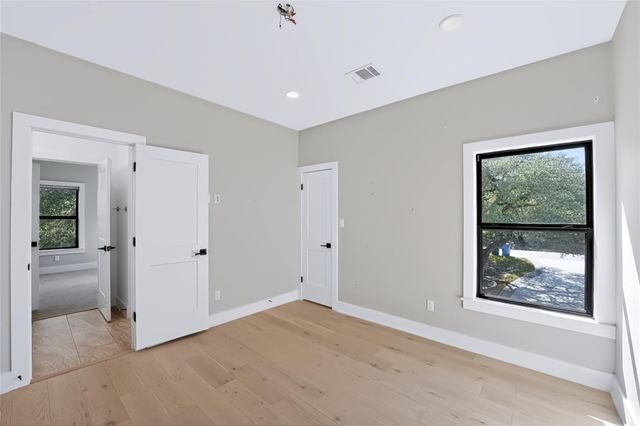 17600 Regatta View DR, Jonestown, TX 78645