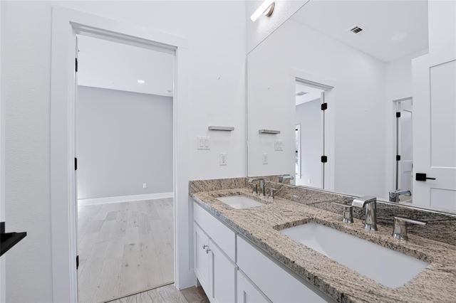 17600 Regatta View DR, Jonestown, TX 78645