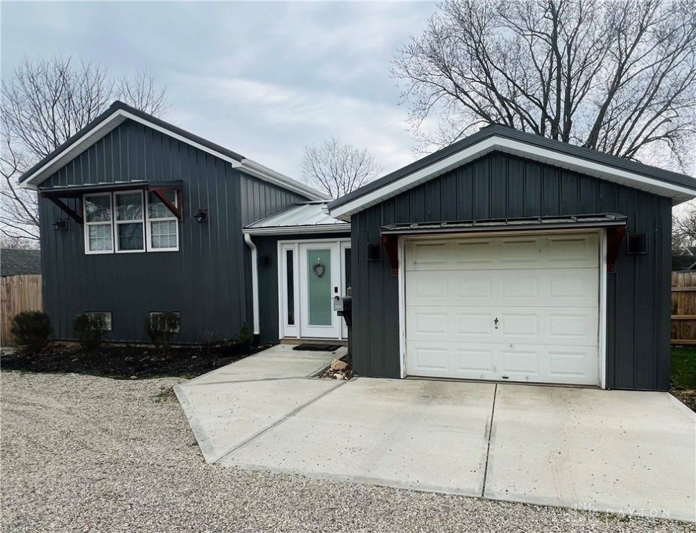 1131 1/2 Park Avenue, Troy, OH 45373